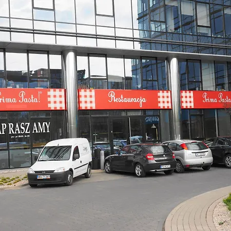 Magazynowa Airport Apartment *